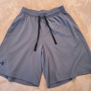 Under Armour Men's Athletic Shorts with Heatgear Size Small